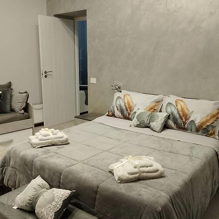 Апартаменты Mary House Napoli Centro Экстерьер фото