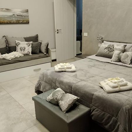 Апартаменты Mary House Napoli Centro Экстерьер фото